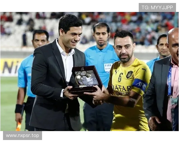 阿德莱德联传奇哈维洛佩兹退役后正式出任球队主教练开启新征程